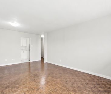 For Lease - 2350 Dundas Street Unit# 2511A, Toronto, Ontario - Photo 1