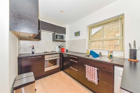 2 bedroom apartment to rent Milners Court, Stamford, PE9 - Photo 2