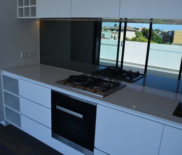 GORGEOUS APARTMENT IN THE HEART OF ST KILDA! - Photo 5