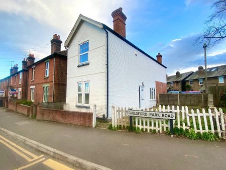 4 bedroom detached house to rent - Photo 3