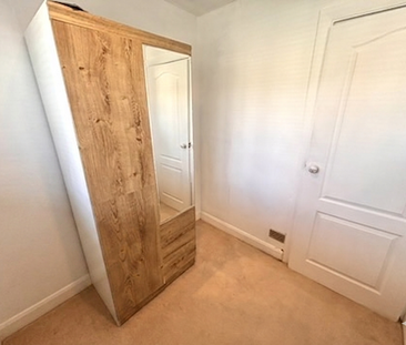 3 bedroom semi-detached house to rent - Photo 6