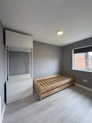 2 bedroom semi-detached house to rent - Photo 5