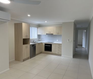 Charming 1-Bedroom Home with Covered Patio & Garage.. - Photo 3