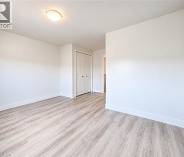 98 DONNENWERTH Drive, Kitchener, Ontario, N2E4C9 - Photo 2