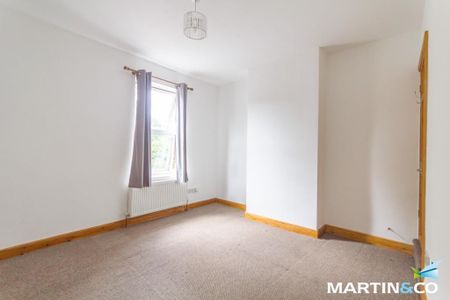 2 bedroom terraced house to rent - Photo 3