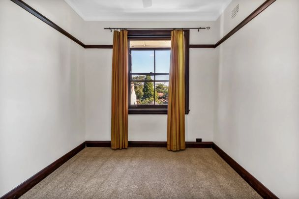 Unit 10/232a Glebe Point Road, Glebe. - Photo 1