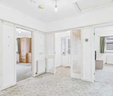 2 bedroom detached bungalow to rent - Photo 1