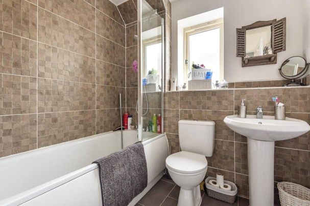 2 bedroom semi-detached house to rent - Photo 1