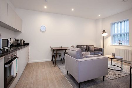 Churchgate - Photo 4