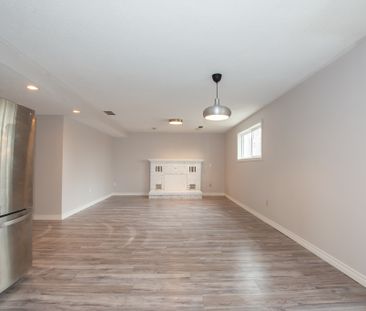 27 Rollins Dr, Welland - 2 Bedroom Lower Unit - Photo 3