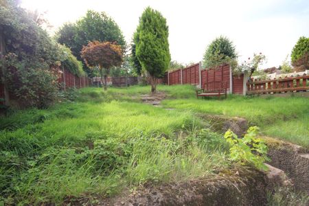 3 bedroom semi-detached house to rent - Photo 4