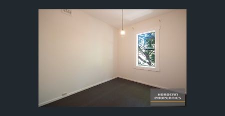 Spacious 4 bedroom Terrace Home In The Vibrant Glebe - Photo 4