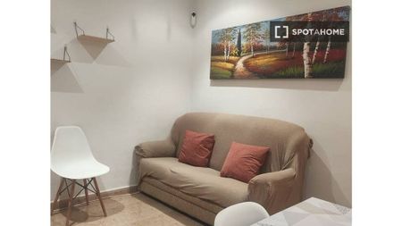 2 room luxury Flat for rent in L'Hospitalet de Llobregat, Spain - Photo 2