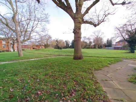 Hopton Road, Stevenage - Photo 3