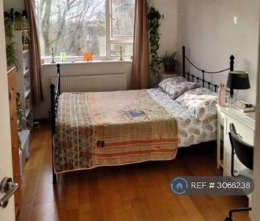 3 bedroom flat to rent - Photo 3