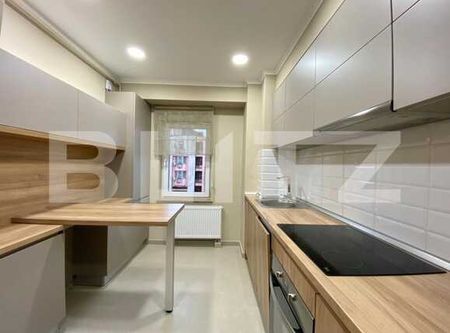 Apartament 3 camere, finisat modern, 80 mp, zona Ultracentrala - Photo 2
