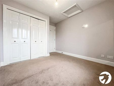 2 bedroom maisonette to rent - Photo 3