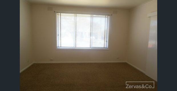 Spacious 2-Bedroom Unit for Lease - Photo 1