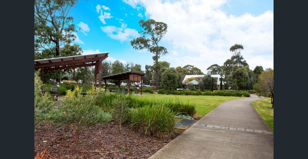Modern two-bedroom plus study room Apartment in Riverwood - Photo 1