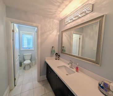 For Lease - 39 Giardina Crescent, Richmond Hill, Ontario - Photo 4