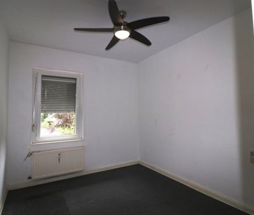 AM RANDE DES BISMARCKVIERTELS – Charmante 2,5-ZI-Whg. mit Balkon un... - Foto 1