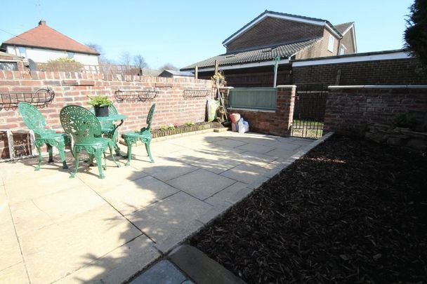 Norden Road, Bamford, Rochdale - Photo 1