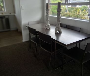 Private and sunny one bedroom unit - Photo 1