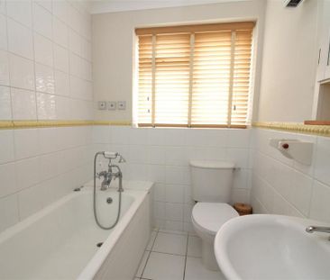 2 bedroom maisonette to rent - Photo 6
