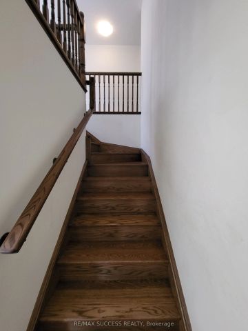 725 Kennedy Circle W - Photo 4