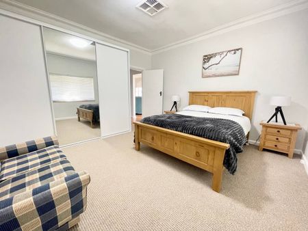 Home For Rent - Photo 4