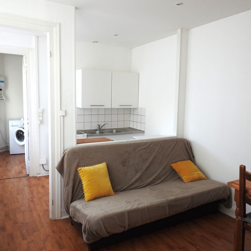 Location Appartement 2 pièces 31m² BOULOGNE SUR MER 62200 - Photo 1