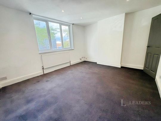 2 bedroom apartment to rent Emscote Road, Warwick, Warwickshire, CV34 - Photo 1