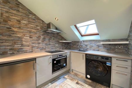 Studio to rent - Photo 2