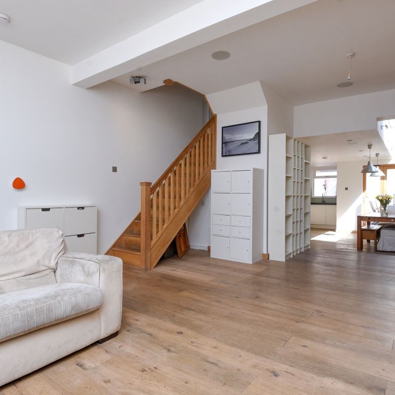 Candahar Road, Battersea, London, SW11 - Photo 1