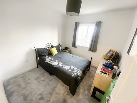 Longacres, BRIDGEND - Photo 2