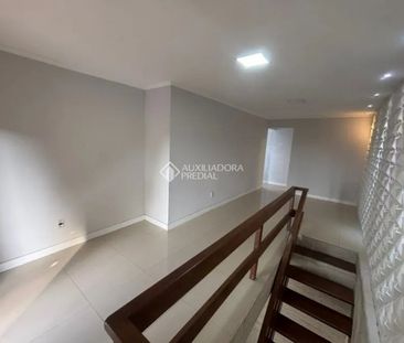 Casa com 3 quartos e 200m² para alugar em Sarandi, Porto Alegre. - Photo 3