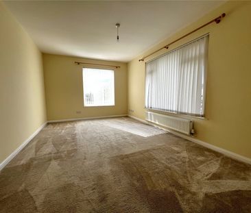 Maclins Close, South Molton, Devon, EX36 - Photo 5