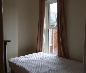 16 Deramore Avenue, Belfast, BT7 3ER - Photo 5