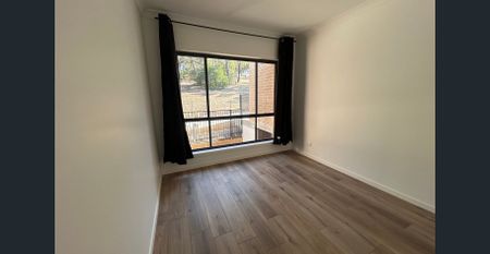 Brand New! - Photo 2