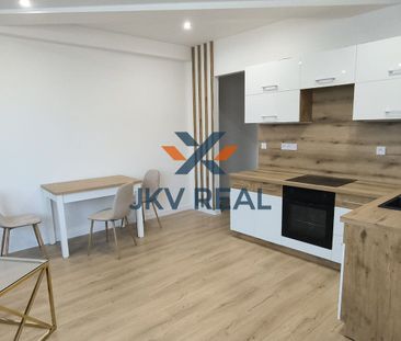 Prenájom v Srdci Michaloviec: Luxusný 2-izbový Byt s Novým Zariadením! – Fotografia 5