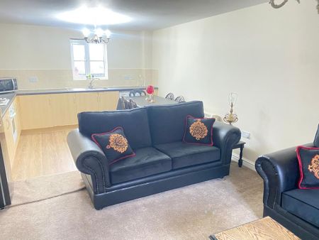 2 bedroom apartment to rent - Photo 4