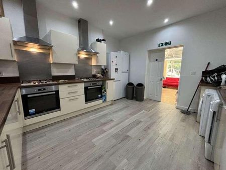 Aldermans Drive, Peterborough, PE3 - Photo 3