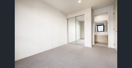 Brand New Luxurious 4-Bed Townhouse - Photo 4