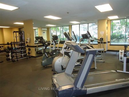 For Lease - 633 Bay Street Unit# 1021, Toronto, Ontario - Photo 2