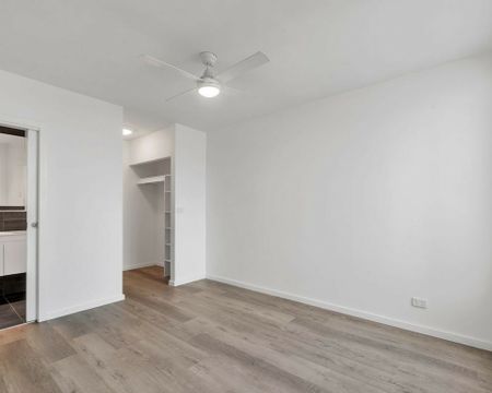 Contemporary Living in the Heart of Franklin - Photo 4