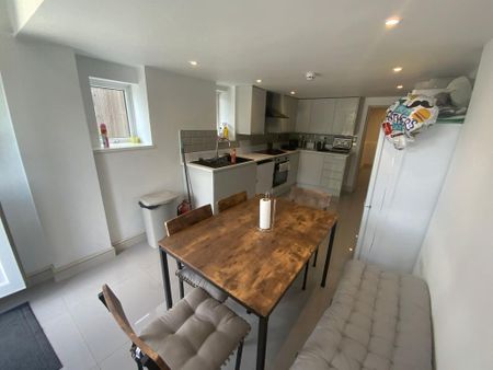 1 bedroom terraced house to rent - Photo 5
