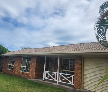 10 Twolyn Street, QLD 4655, Urangan - Photo 1