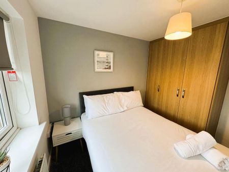 3 bedroom semi-detached house to rent - Photo 5