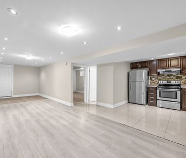 For Lease - 82 Crow Trail, Toronto, Ontario - Photo 5