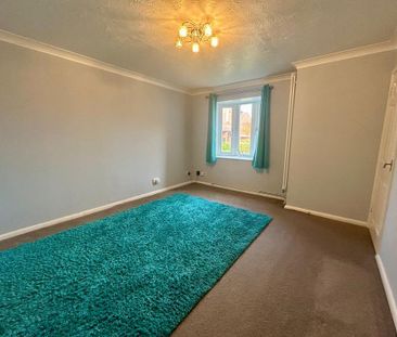 3 bedroom detached house to rent - Photo 4